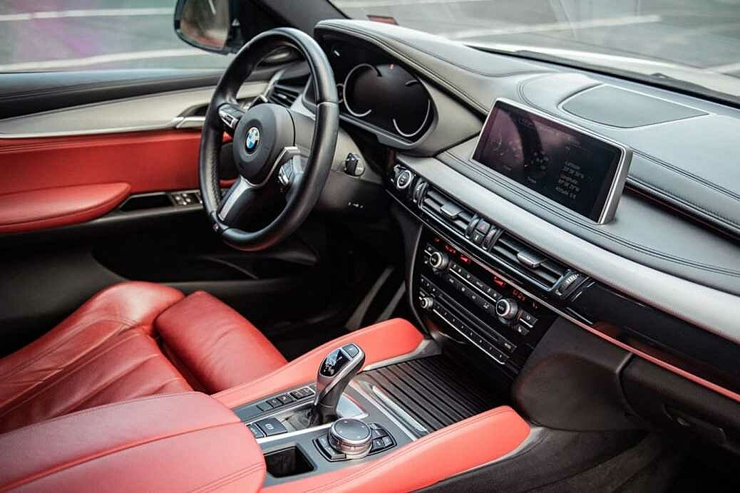 BMW X6 rental Dubai