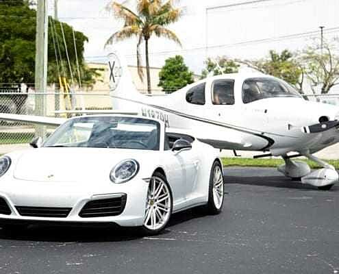 Rent luxury car in Dubai 3