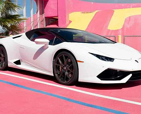 Rent Lamborghini in Dubai Beach 1