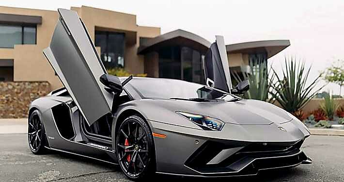 Rent Lamborghini Aventador Matte in Dubai 2