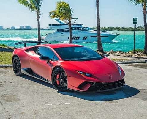 Rent Lamborghini Huracan Performante in Dubai