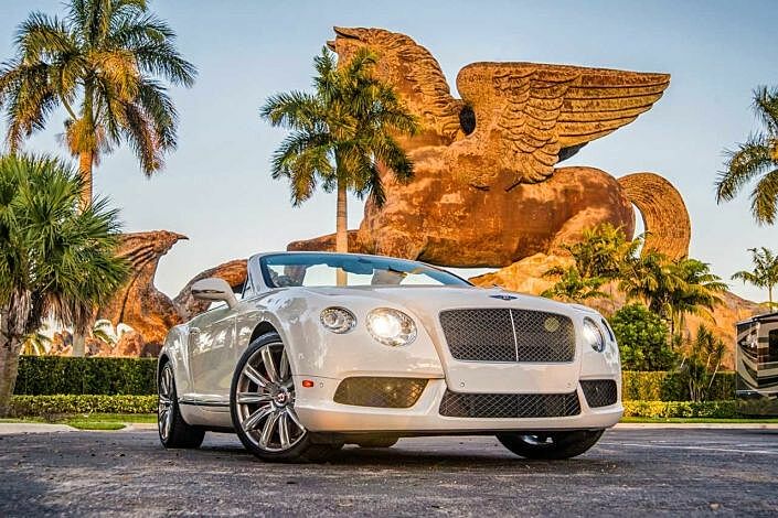 Rent Bentley Continental GT White in Dubai