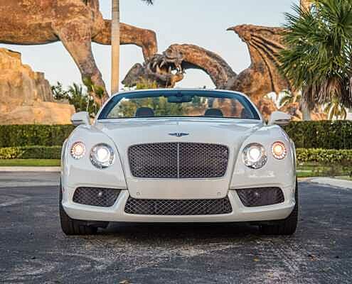 Rent Bentley Continental GT White in Dubai