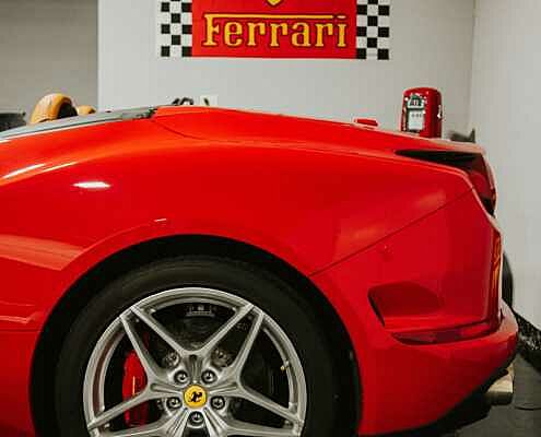 Ferrari Rent in Dubai