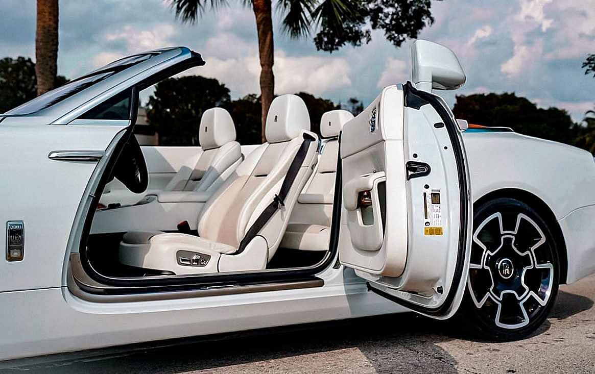 Rolls Royce Dawn White - Interior