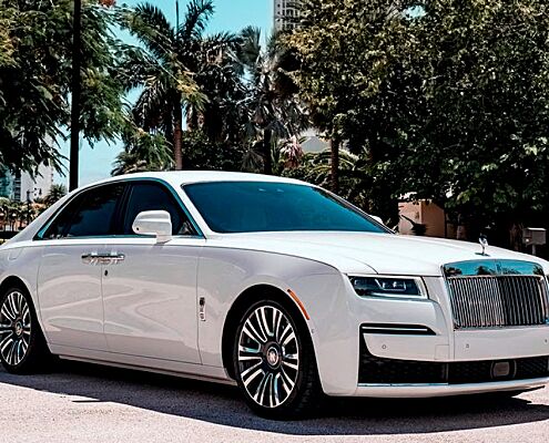 Rolls-Royce Ghost 2022 Rental Dubai Beach