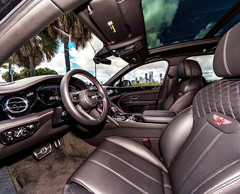 Bentley Bentayga 2023 Black Interior 2