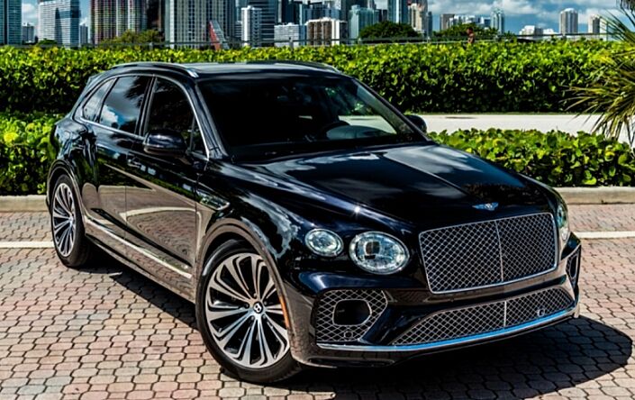 Bentley Bentayga 2023 Black Rental in Dubai